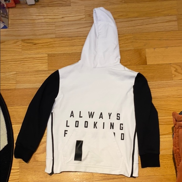 Zara Other - Zara sweatshirt